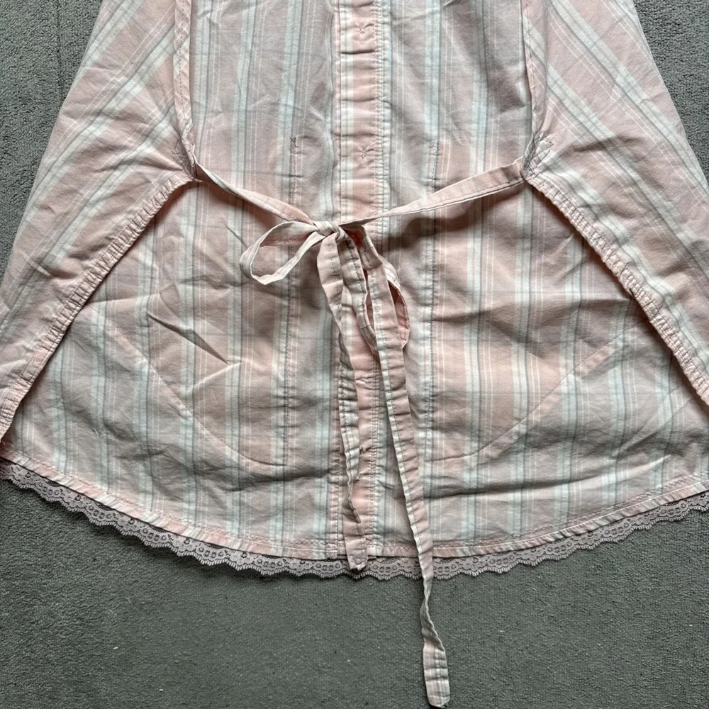 Pink Striped Button Front Halter Apron‎ with Lace Trim Cottagecore Retro Kitchen